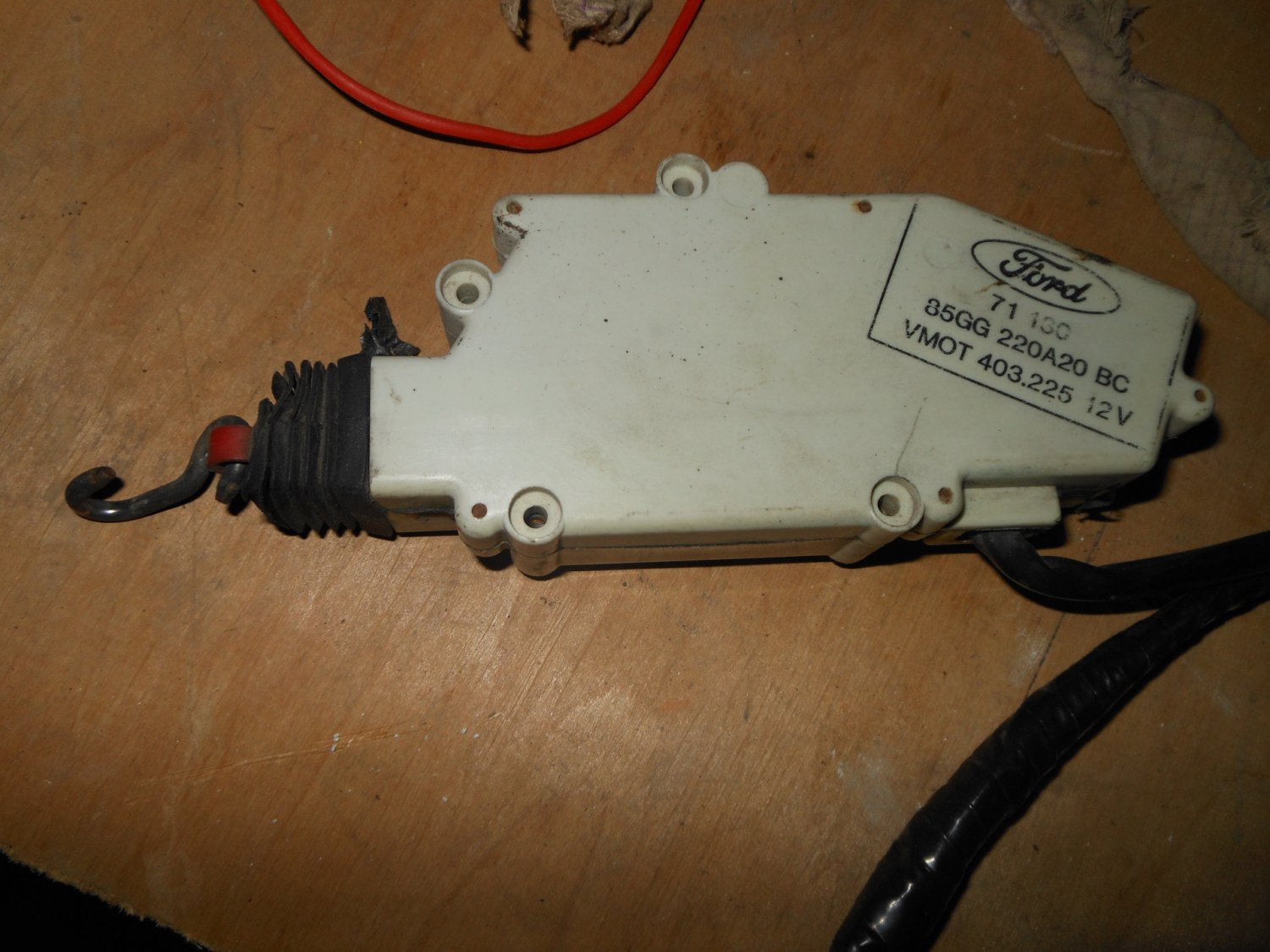 Ford 85gg-220a20-bc