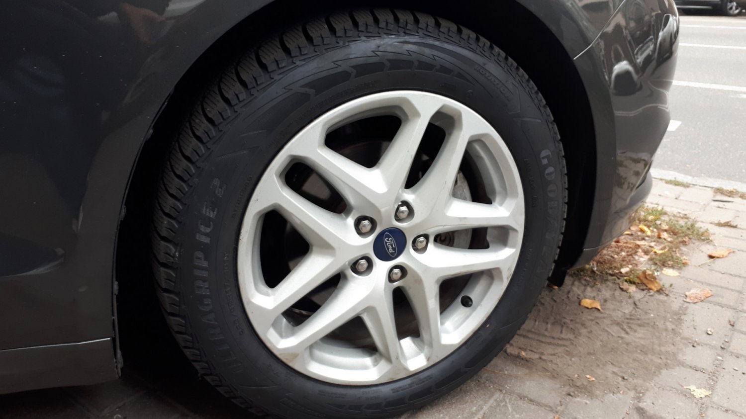 GOOD YEAR ULTRAGRIP ICE 2; 225/55R17 обулся