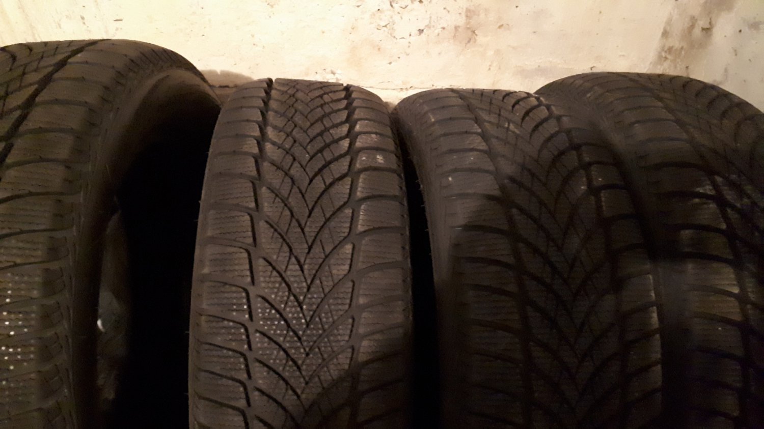 GOOD YEAR ULTRAGRIP ICE 2; 225/55R17